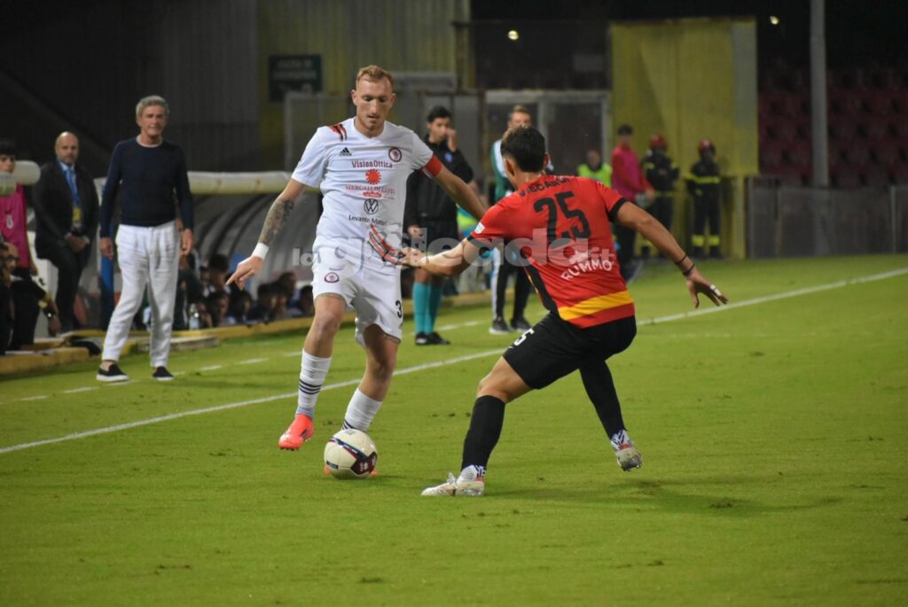 Immagine in evidenza: uno scatto di Benevento-Foggia (Serie C - girone C 2024/25) - crediti: foto di Luigia Spinelli (RIPRODUZIONE VIETATA)
