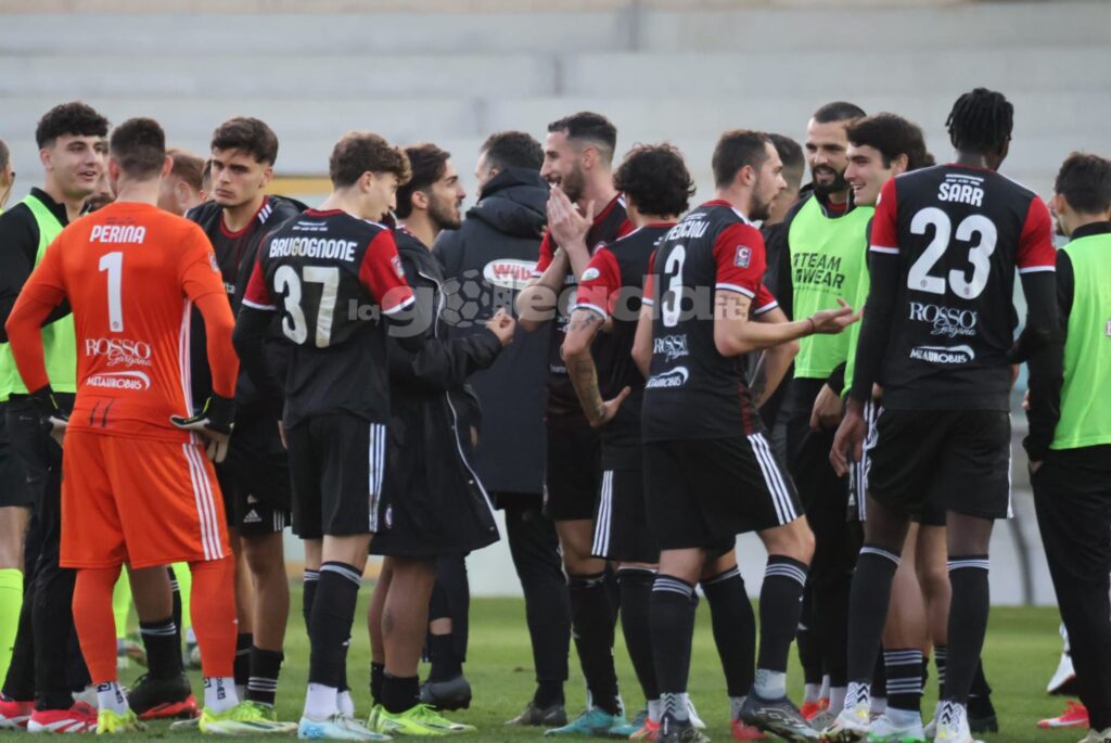 Immagine in evidenza: uno scatto di Foggia-Benevento (Serie C - girone C 2024/25) - crediti: foto di Monica Carbosiero su gentile concessione dell’autrice. Tutti i diritti riservati all’autrice.