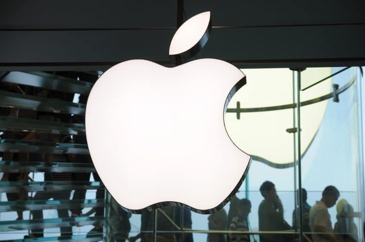 Apple, spuntano i primi leak sul modello tanto atteso (DepositPhotos) - www.findbest.it