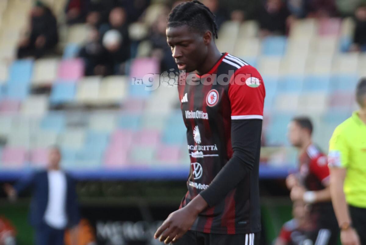 Come è cambiato il Foggia dopo il calciomercato? Ecco la nuova rosa - Immagine in evidenza: uno scatto di Foggia-Benevento (Serie C - girone C 2024/25) - crediti: foto di Monica Carbosiero su gentile concessione dell’autrice. Tutti i diritti riservati all’autrice.