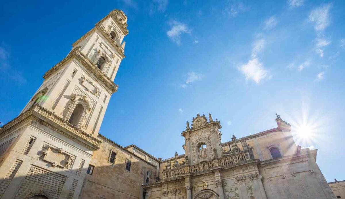 Gli inglesi hanno scoperto Lecce: ecco perché sarà la meta top della primavera - Gli inglesi hanno scoperto Lecce (Canva Foto) - www.notiziesecche.it