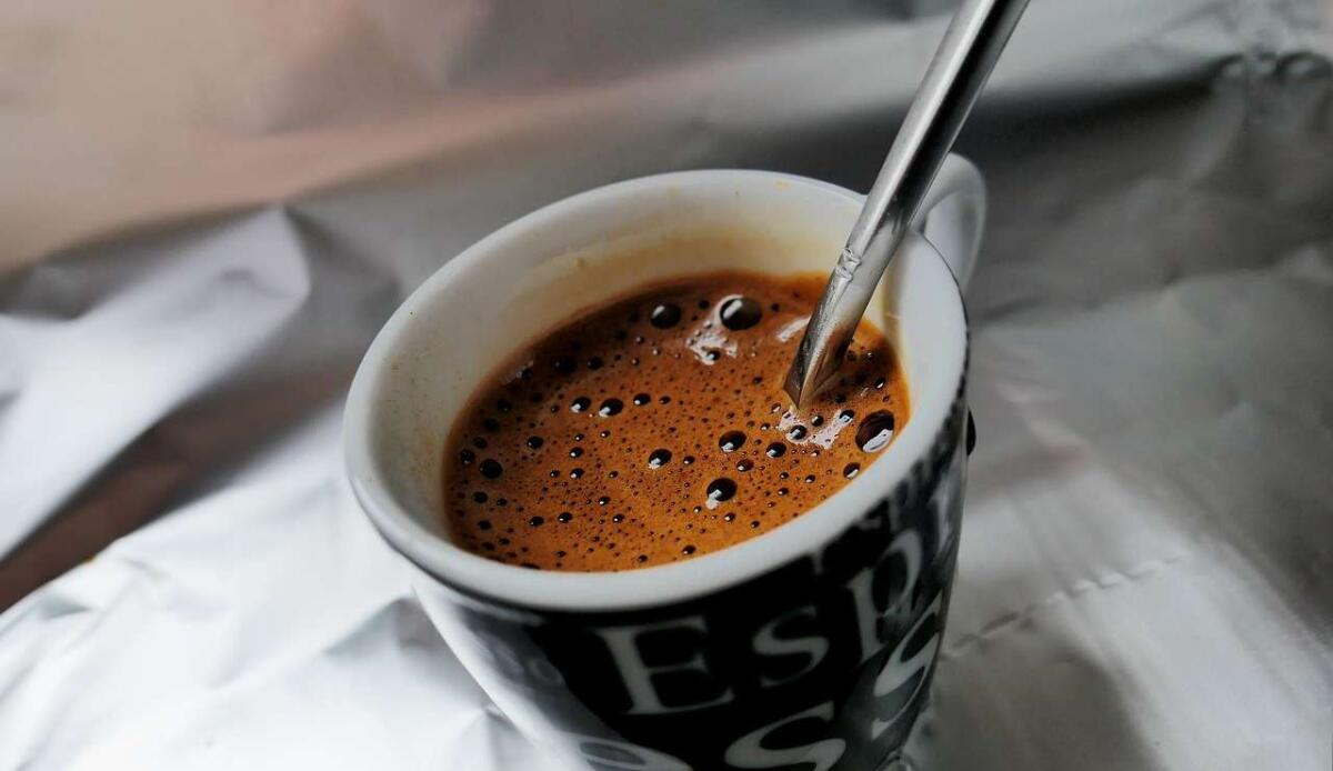 Bere caffè al mattino fa bene al cuore: è l’orario migliore per massimizzarne i benefici - Caffè, ecco come può migliorare la salute (Pixabay) - www.findbest.it