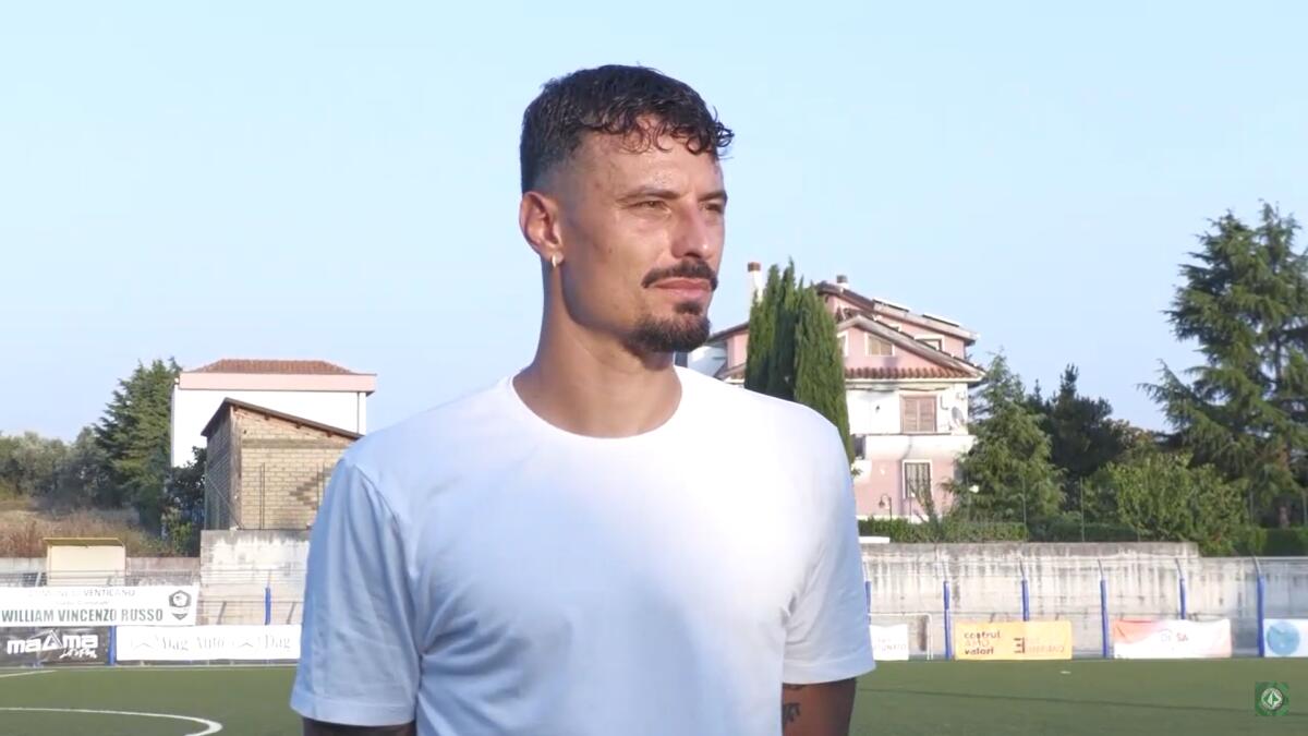 Avellino, Rigione: "Col Foggia preso gol un po' balordo" - Immagine in evidenza: Michele Rigione - crediti foto: canale ufficiale YouTube Avellino Calcio (frame da video)