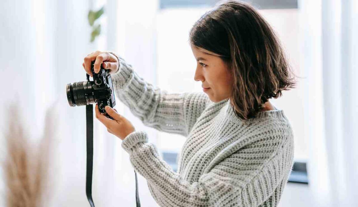 Fotografia, ecco alcuni consigli essenziali per diventare un fotografo di viaggio di successo - Fotografia, ecco come diventare un fotografo di viaggio (Canva) - FindBest