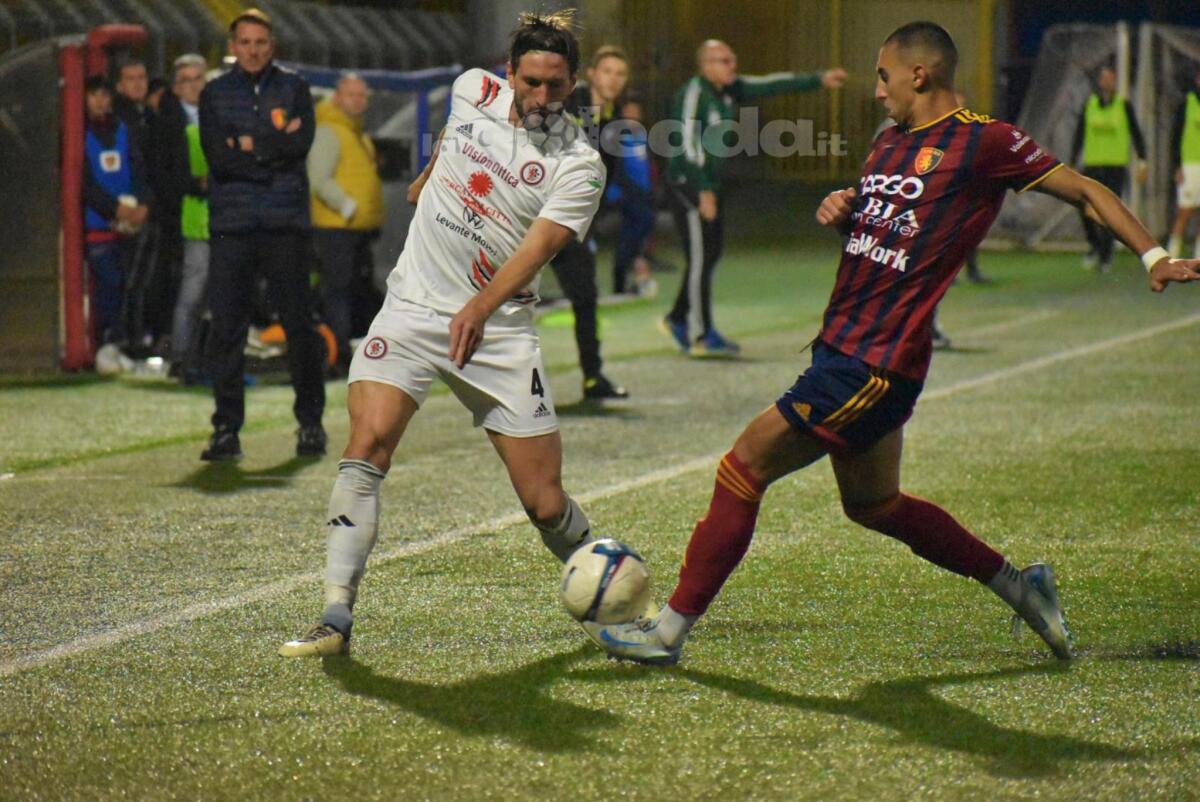 LIVE | Foggia-Potenza 3-4, risultato finale - Immagine in evidenza: uno scatto di Potenza-Foggia (Serie C - girone C 2024/25) - crediti: foto di Luigia Spinelli/lagoleada.it (RIPRODUZIONE VIETATA)