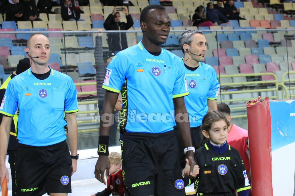 Chi sarà l’arbitro di Foggia-Potenza? Il nome e le statistiche - Immagine in evidenza: uno scatto di Foggia-Catania (Serie C - girone C 2023/24) - crediti: foto su gentile concessione di Monica Carbosiero per lagoleada.it