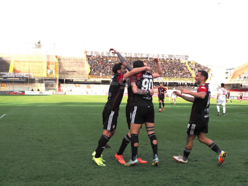 Immagine in evidenza: uno scatto di Foggia-Benevento (Serie C - girone C 2024/25) - crediti: foto di Monica Carbosiero su gentile concessione dell’autrice. Tutti i diritti riservati all’autrice.