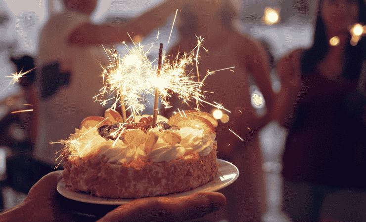 Festeggiare in allegria (canva.com) - www.notiziesecche.it