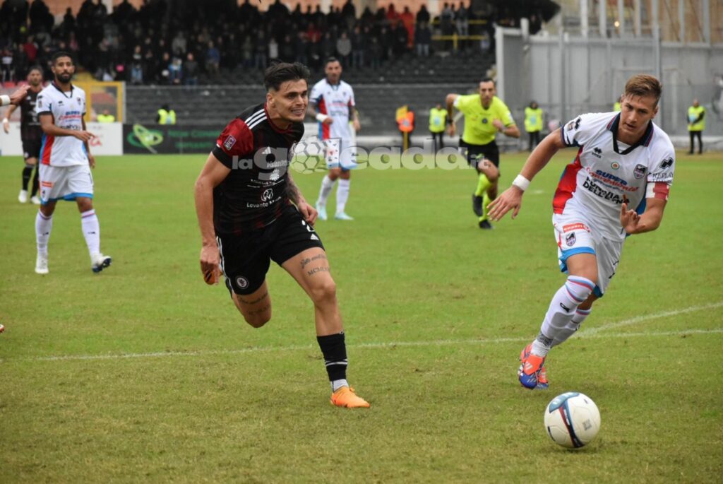 Immagine in evidenza: uno scatto di Foggia-Catania (Serie C - girone C 2024/25) - crediti: foto di Luigia Spinelli/lagoleada.it (RIPRODUZIONE VIETATA)