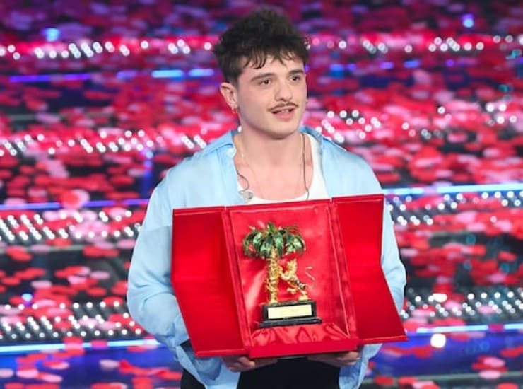 Sanremo 2025, cosa c'entra l'intelligenza artificiale (Rai Play Foto) - www.notiziesecche.it