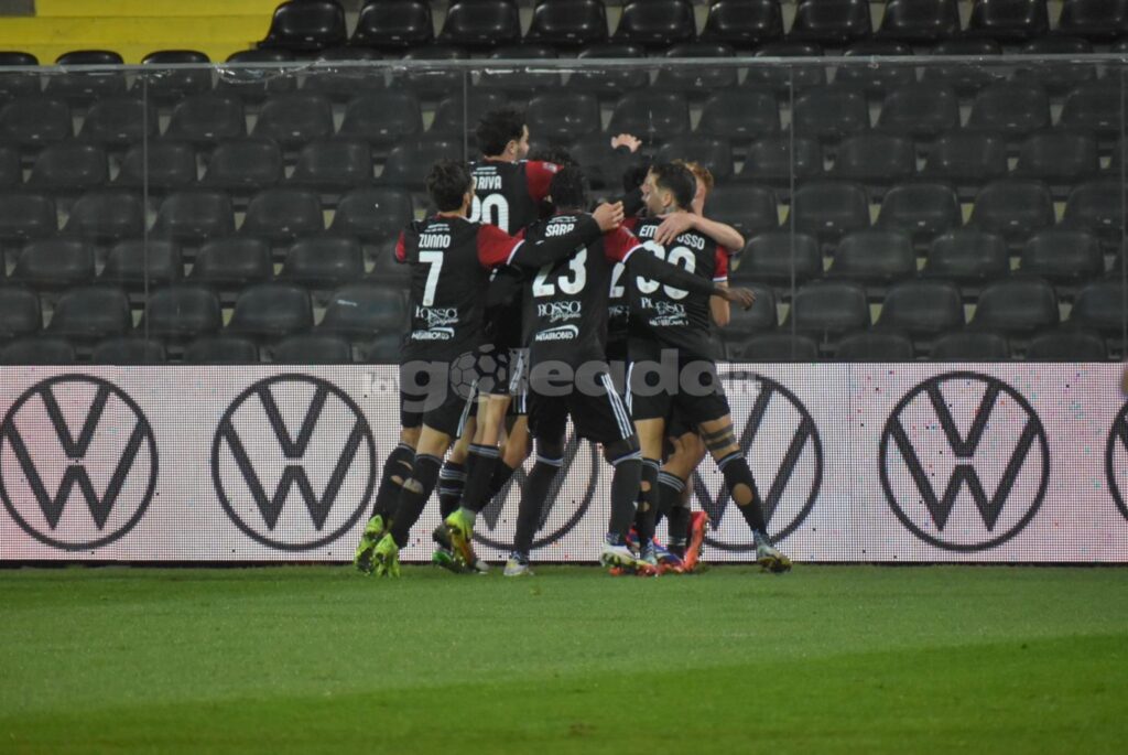 Immagine in evidenza: uno scatto di Foggia-Avellino (Serie C - girone C 2024/25) - crediti: foto di Luigia Spinelli/lagoleada.it (RIPRODUZIONE VIETATA)