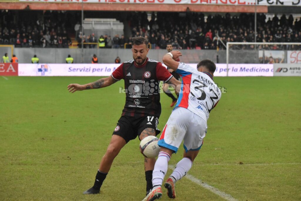 Immagine in evidenza: uno scatto di Foggia-Catania (Serie C - girone C 2024/25) - crediti: foto di Luigia Spinelli/lagoleada.it (RIPRODUZIONE VIETATA)