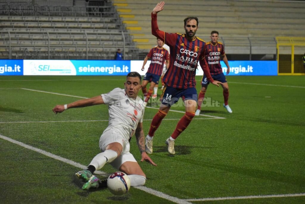 Immagine in evidenza: uno scatto di Potenza-Foggia (Serie C - girone C 2024/25) - crediti: foto di Luigia Spinelli/lagoleada.it (RIPRODUZIONE VIETATA)