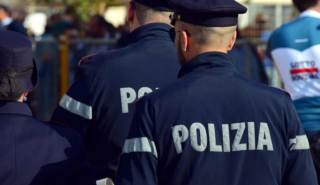 Polizia (Pixabay foto) - www.notiziesecche.it