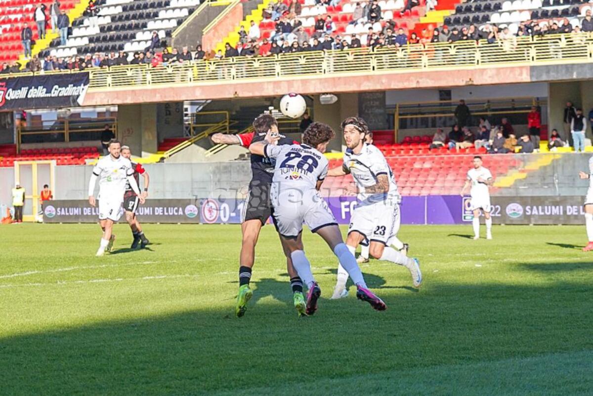 Le pagelle di Foggia-Cavese - Immagine in evidenza: uno scatto di Foggia-Cavese (Serie C - girone C 2024/25) - crediti: foto di Sara Angiolino/lagoleada.it (RIPRODUZIONE VIETATA)