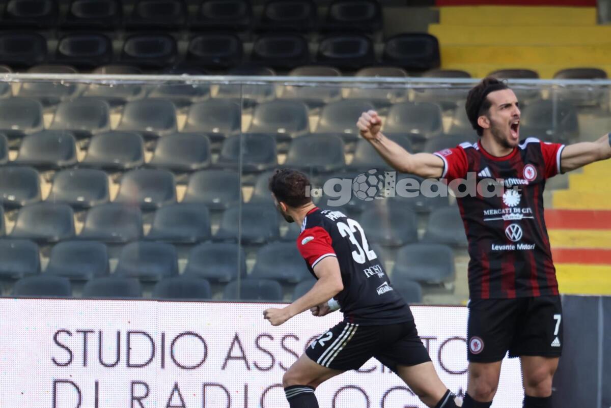 Foggia, a Biella in pullman: un “segnale” per la squadra? - Immagine in evidenza: uno scatto di Foggia-Potenza (Serie C - girone C 2024/25) - crediti: foto di Luigia Spinelli/lagoleada.it (RIPRODUZIONE VIETATA)