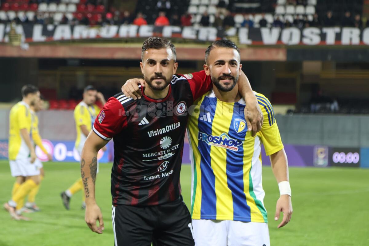 Cerignola-Foggia, UFFICIALE: trasferta vietata ai tifosi rossoneri - I fratelli Simone e Mattia Tascone durante Foggia-Cerignola, foto di Luigia Spinelli per lagoleada.it - riproduzione riservata