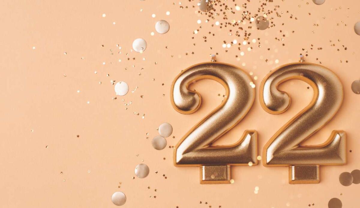 Frasi per 22 anni: Auguri di compleanno - Frasi di auguri per i 22 anni (Canva FOTO) - www.notiziesecche.it