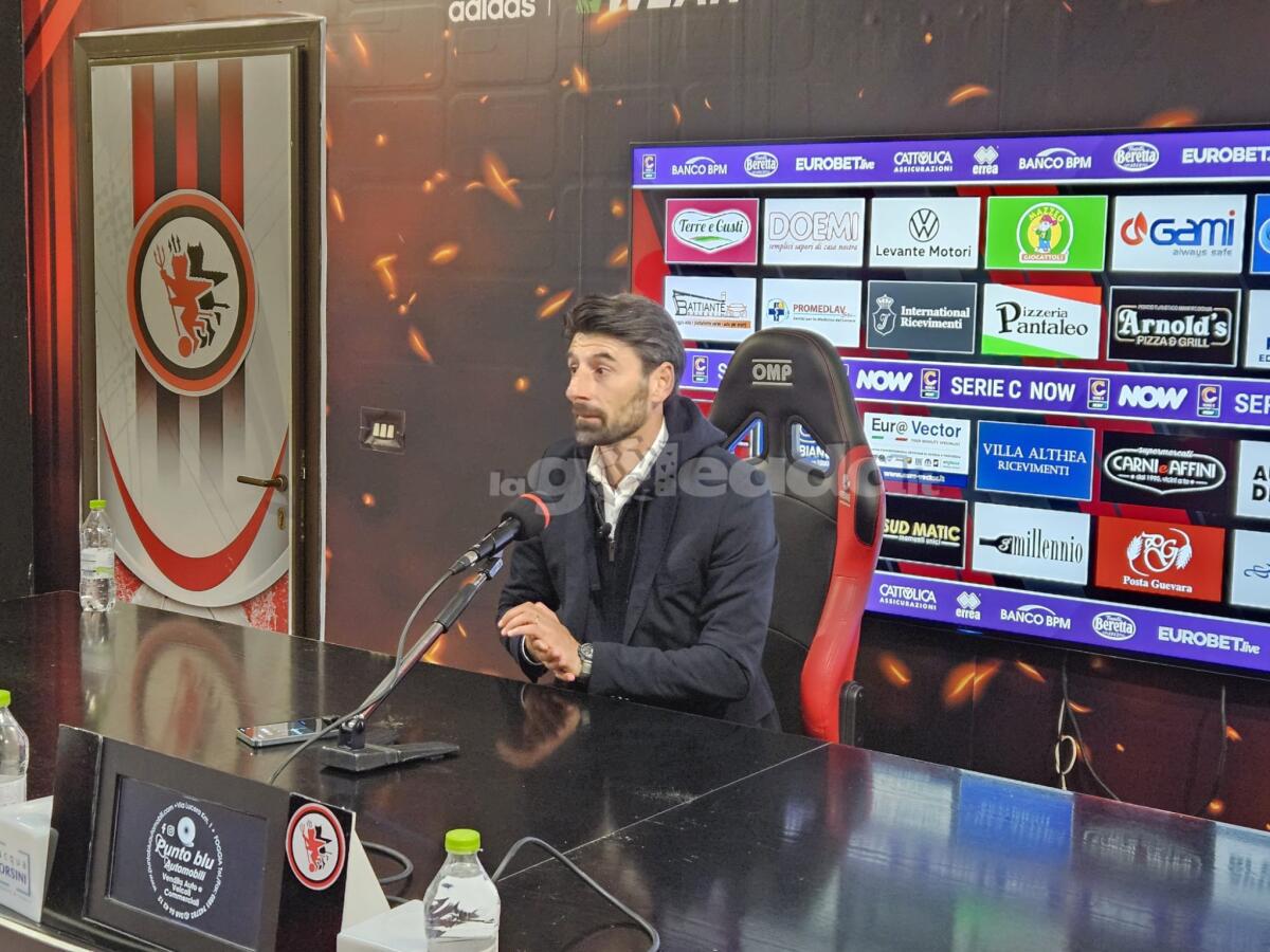 Casertana, Iori: "Non c'è tempo per disperarsi, testa subito al Foggia" - Immagine in evidenza: mister Manuel Iori - crediti: foto di Mario Mescia/lagoleada.it (RIPRODUZIONE VIETATA)