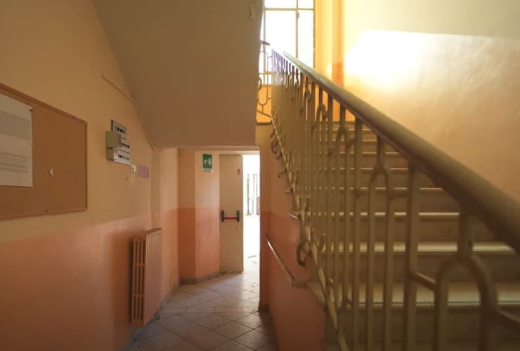 Interno struttura abbandonata (screenshot Urbex Squad/YouTube) - www.notiziesecche.it