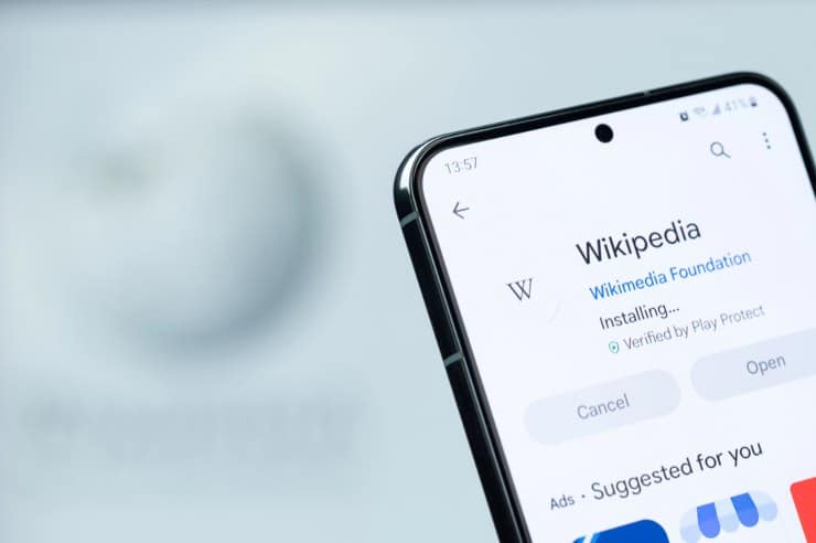 Wikipedia, ora è disponibile anche un'app per smartphone (DepositPhotos) - FindBest