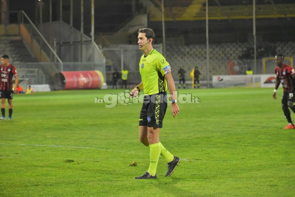 Immagine in evidenza: uno scatto di Foggia-Picerno (Serie C - girone C 2023/24) - crediti: foto di Luigia Spinelli (RIPRODUZIONE VIETATA)