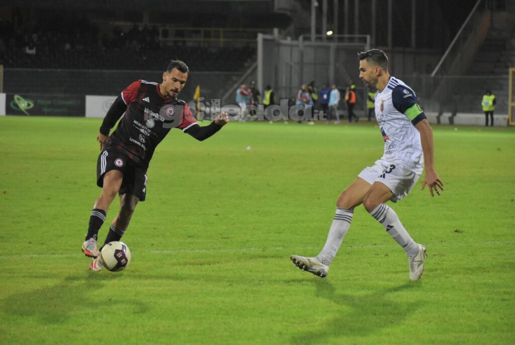 Immagine in evidenza: uno scatto di Foggia-Casertana (Serie C - girone C 2024/25) - crediti: foto di Luigia Spinelli (RIPRODUZIONE VIETATA)