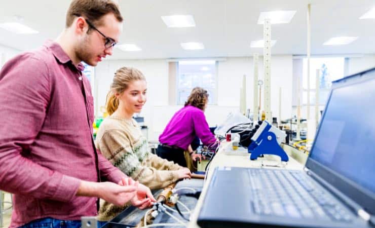 Ancora tanto lavoro per i ricercatori (Canva) - findbest.it