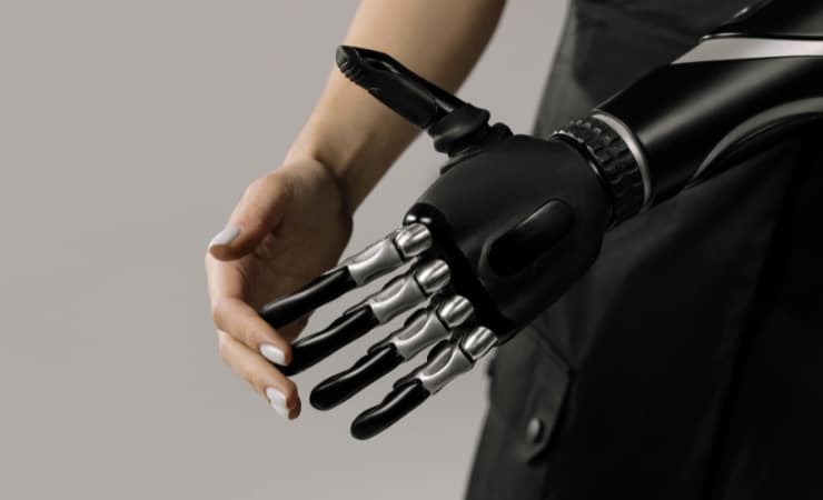 Robot forzuti (Canva) - findbest.it