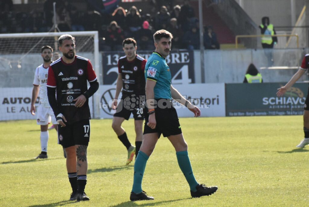 Immagine in evidenza: uno scatto di Foggia-Sorrento (Serie C - girone C 2024/25) - crediti: foto di Luigia Spinelli/lagoleada.it (RIPRODUZIONE VIETATA)