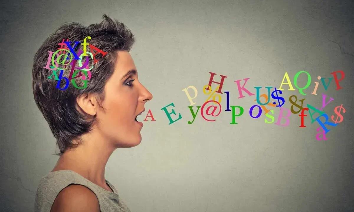 Linguaggio e longevità: come la padronanza verbale influisce sulla vita lunga - Un legame complesso e affascinante (depositphotos.com) - www.qrios.it
