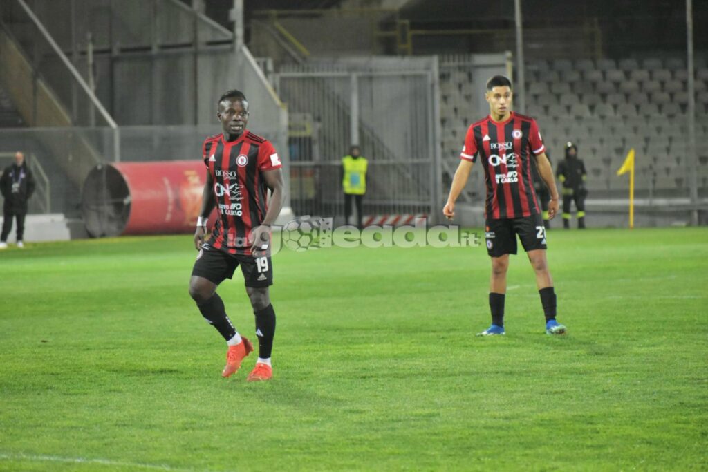 Immagine in evidenza: uno scatto di Foggia-Picerno (Serie C - girone C 2023/24) - crediti: foto di Luigia Spinelli (RIPRODUZIONE VIETATA)
