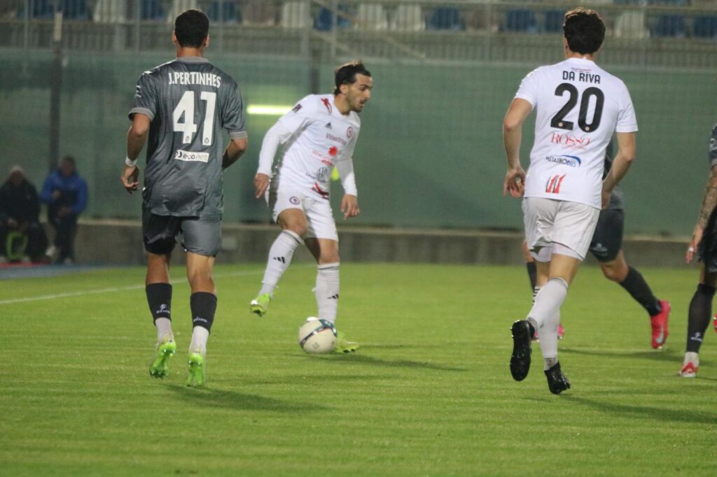 Immagine in evidenza: uno scatto di Crotone-Foggia (Serie C - girone C 2024/25) - crediti: foto di Federico Antonellis/Calcio Foggia 1920