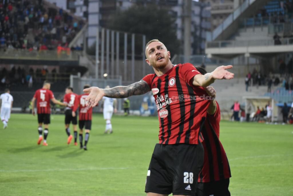 Immagine in evidenza: uno scatto di Foggia-Potenza (Playoff Serie C 22/23) - crediti: foto di Luigia Spinelli (RIPRODUZIONE RISERVATA)