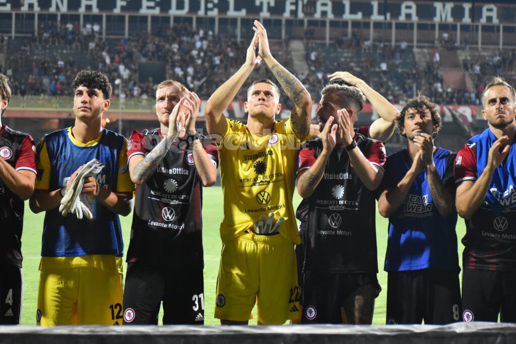 Immagine in evidenza: uno scatto di Foggia-Trapani (Serie C - girone C 2024/25) - crediti: foto di Luigia Spinelli/lagoleada.it (RIPRODUZIONE VIETATA)