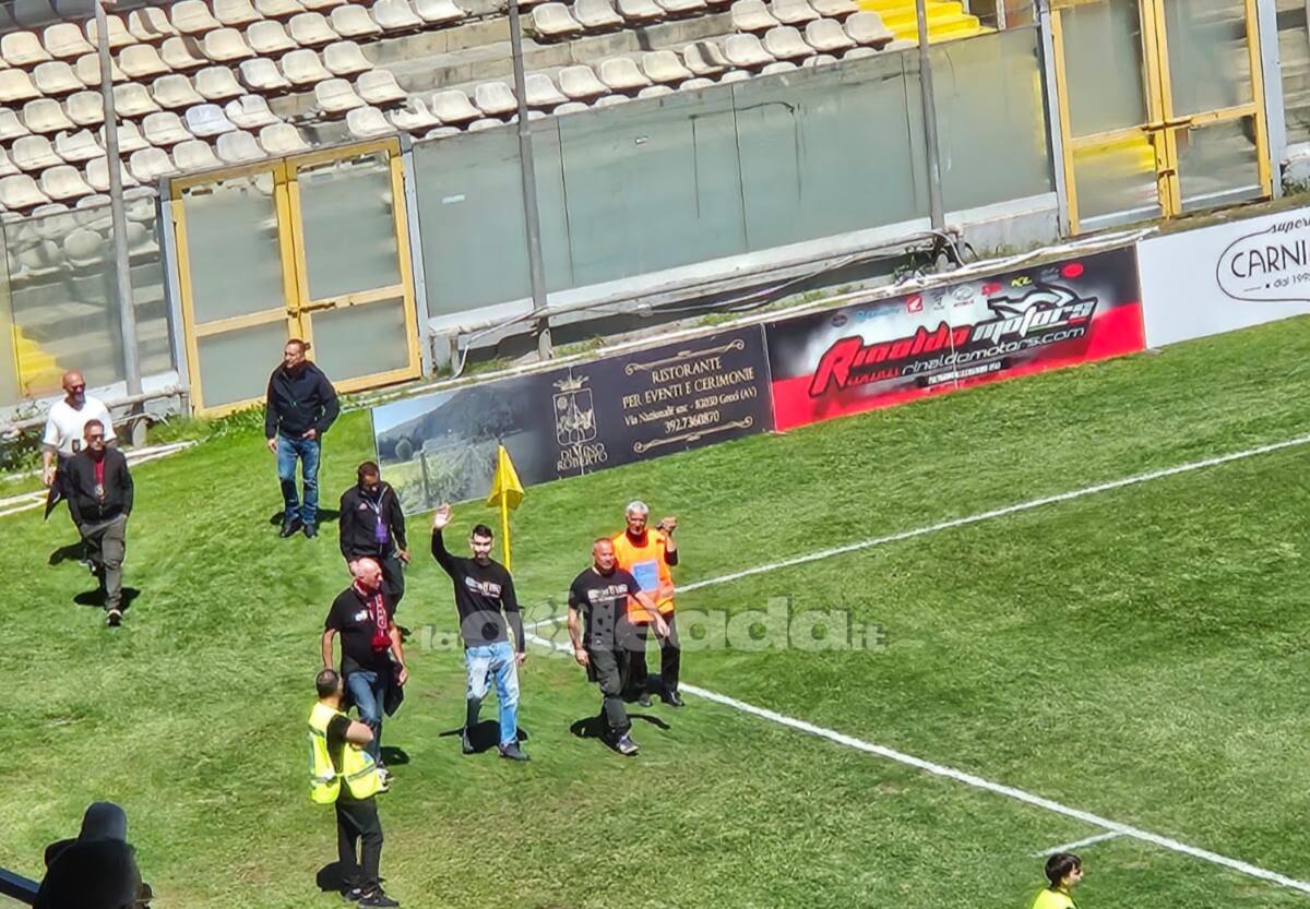 Foggia, il ritorno di Matteo allo Zaccheria (VIDEO) - Immagine in evidenza: Matteo torna allo stadio per Foggia-Messina (playout Serie C 2024/25) - crediti: foto di Mario Mescia/lagoleada.it (RIPRODUZIONE VIETATA)
