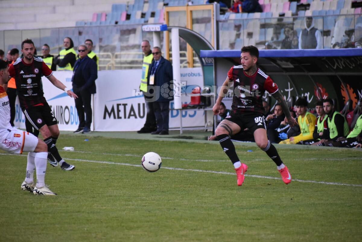 Messina-Foggia, più di 5.000 i biglietti venduti finora - Immagine in evidenza: uno scatto di Foggia-Messina (Serie C - girone C 2024/25) - crediti: foto di Luigia Spinelli/lagoleada.it (RIPRODUZIONE VIETATA)