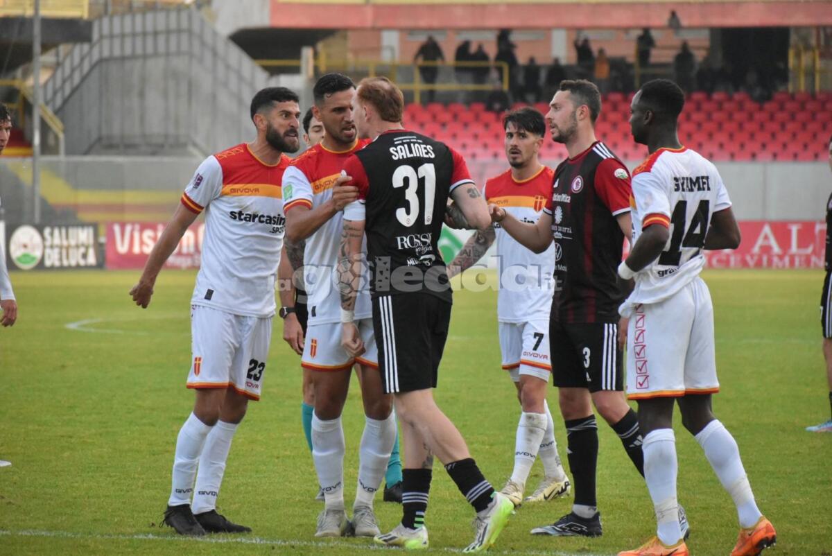 Chi arbitrerà Messina-Foggia? Il nome e le statistiche - Immagine in evidenza: uno scatto di Foggia-Messina (Serie C - girone C 2024/25) - crediti: foto di Luigia Spinelli/lagoleada.it (RIPRODUZIONE VIETATA)