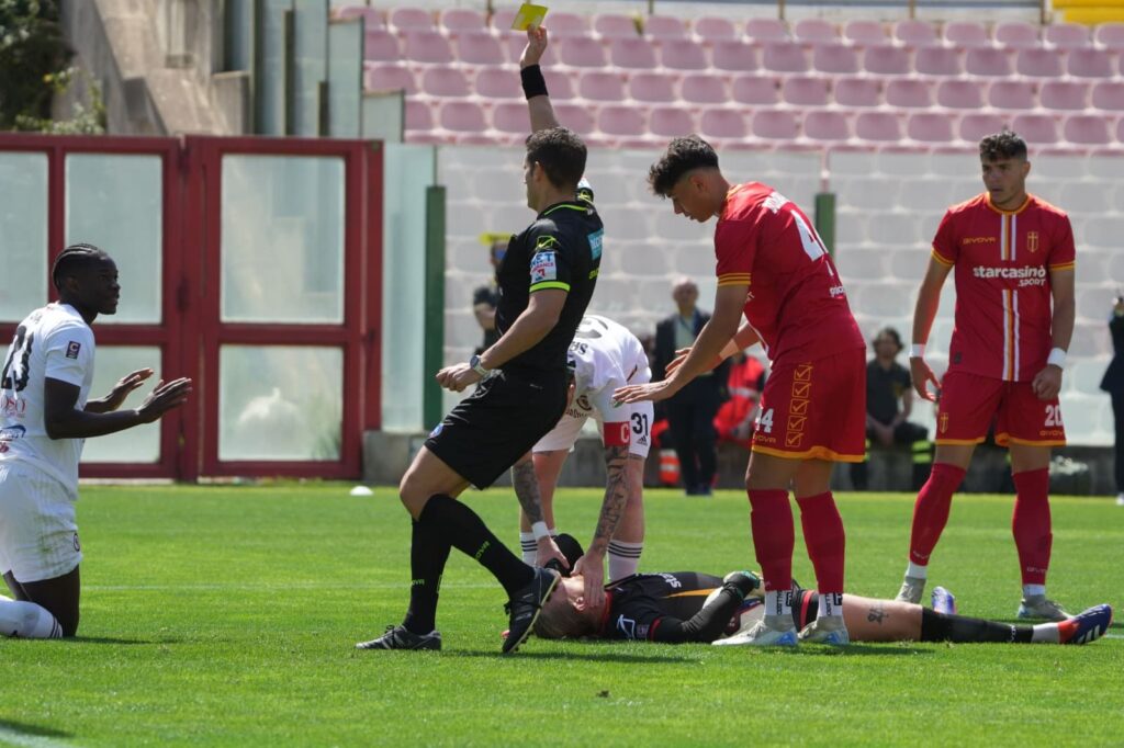 Immagine in evidenza: uno scatto di Messina-Foggia (Serie C - girone C 2024/25) - crediti: foto di Federico Antonellis/Calcio Foggia 1920