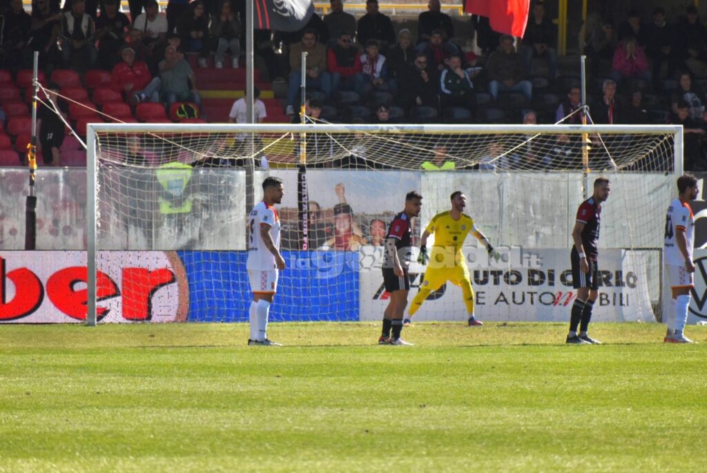 Immagine in evidenza: uno scatto di Foggia-Messina (playout Serie C 2024/25) - crediti: foto di Luigia Spinelli/lagoleada.it (RIPRODUZIONE VIETATA)