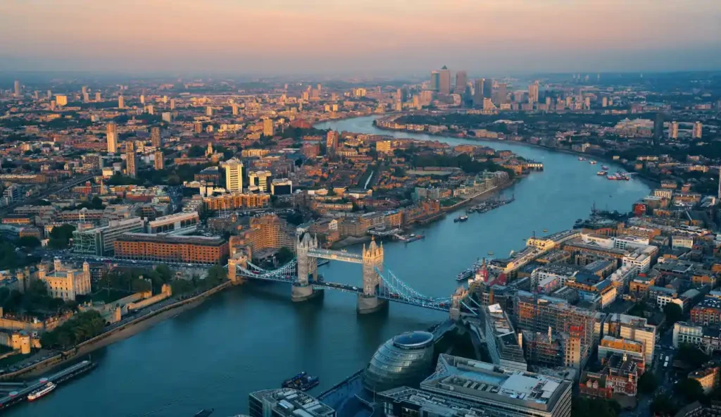 Come la grande puzza di Londra ha cambiato per sempre il modo in cui percepiamo le nostre città