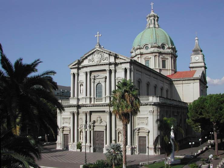 La Sicilia ha anche una sua Barcellona! (Wikimedia foto) - cuengineering.it/cosediviaggio