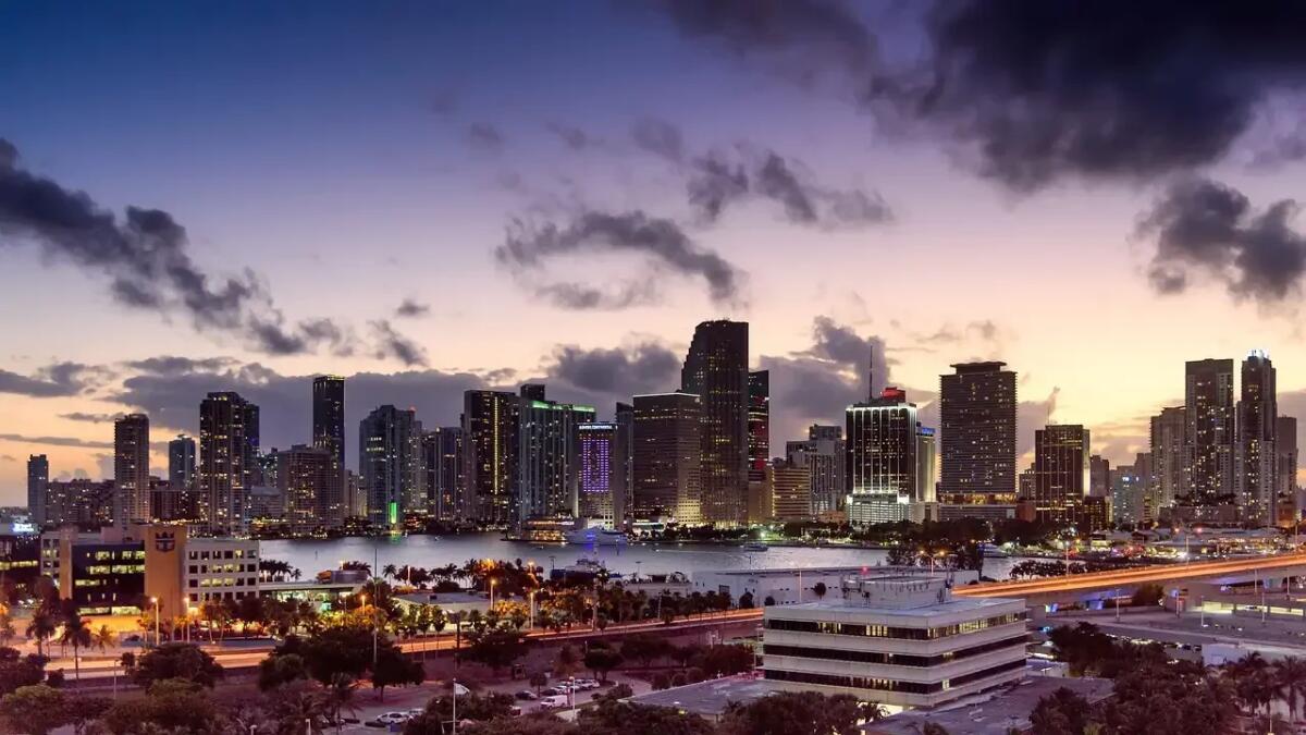 Un'enorme nube di polvere del Sahara minaccia la Florida - 