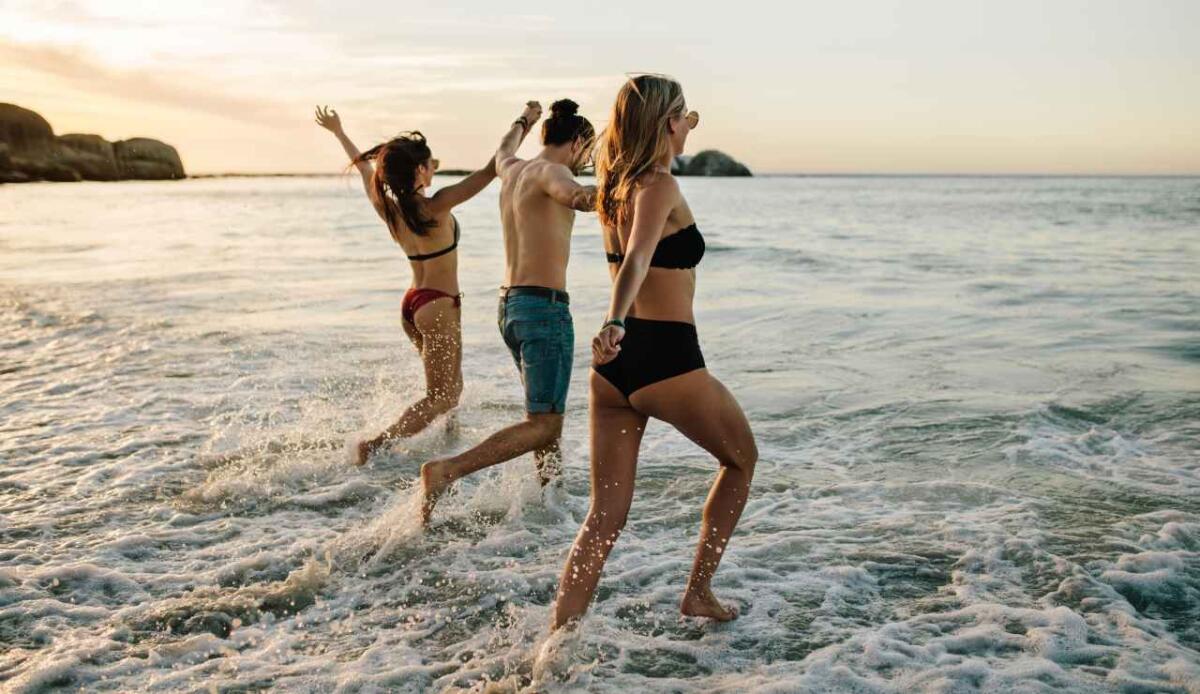 50 aforismi per festeggiare l'estate: le frasi più belle degli autori - 