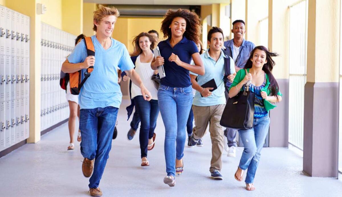 Le 42 frasi più belle da dedicare ai maturandi: emozioni, incoraggiamenti e sorrisi - 