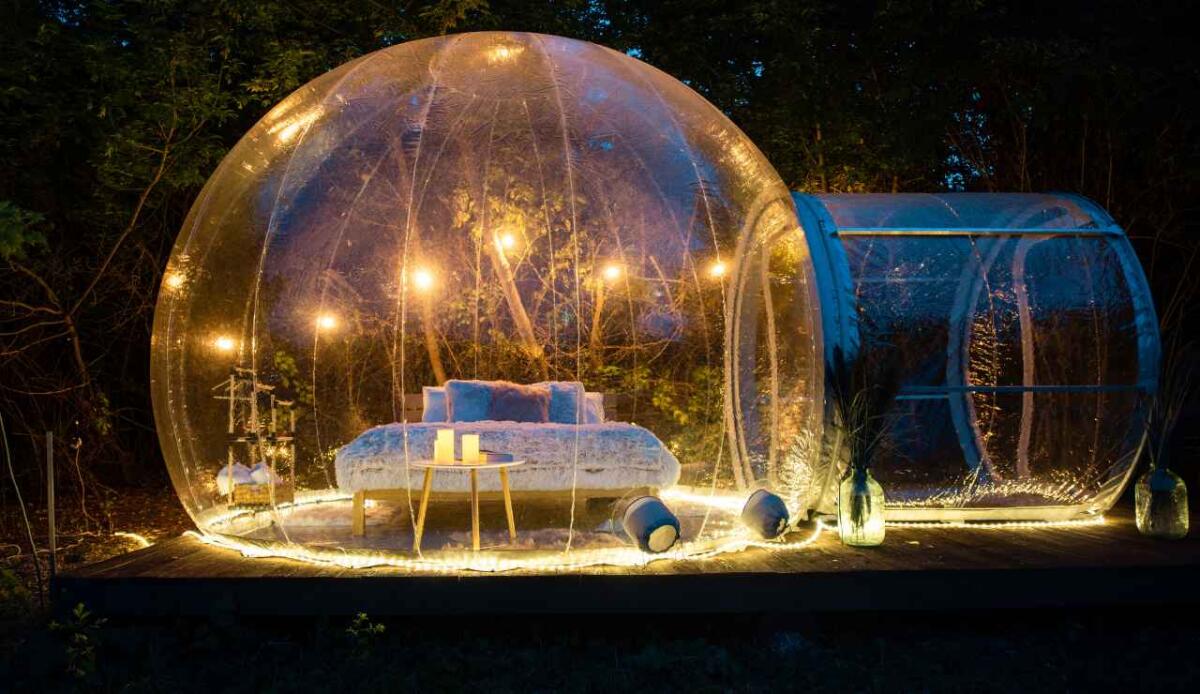 Dormire in una bolla trasparente sotto le stelle: i Bubble Hotel più spettacolari del mondo - 