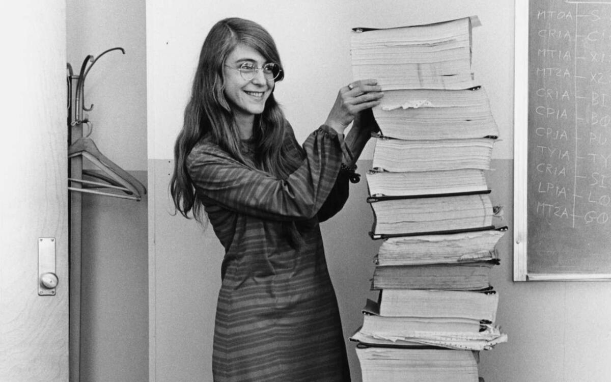 Chi era Margaret Hamilton, la programmatrice che portò l’uomo sulla Luna - 