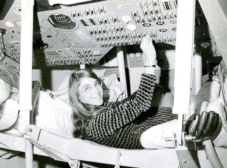 Chi era Margaret Hamilton, la programmatrice che portò l’uomo sulla Luna