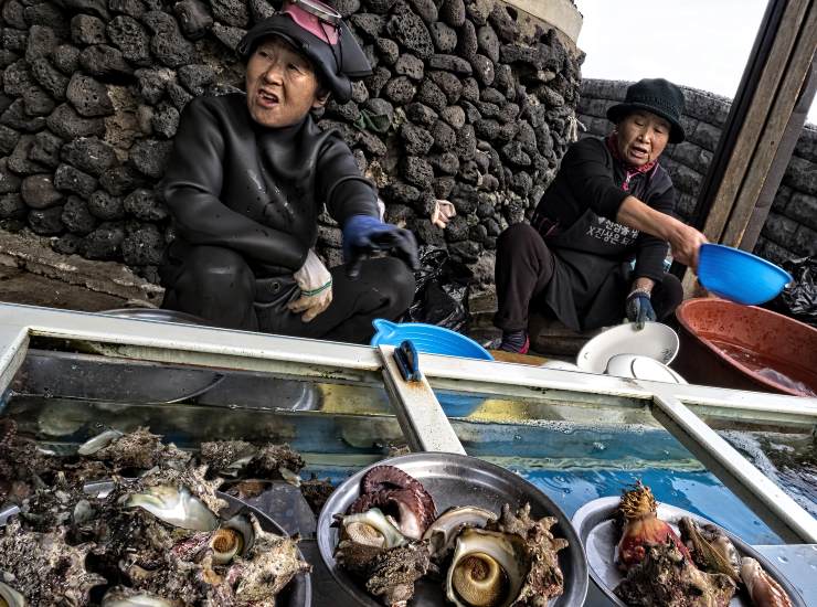 Le "donne del mare": le pescatrici Haenyeo della Corea del Sud