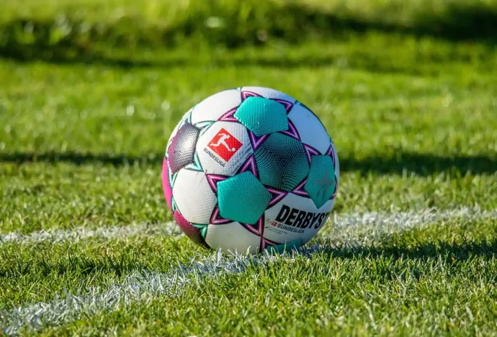 Perché i palloni da calcio sono composti da esagoni?